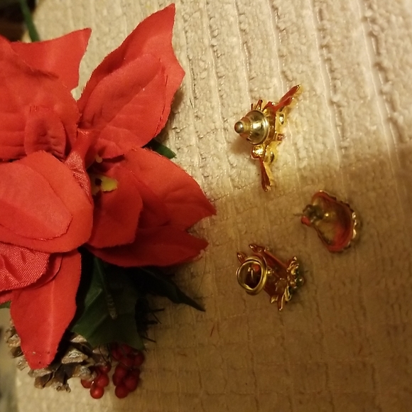 CHRISTMAS PINS - Picture 2 of 5